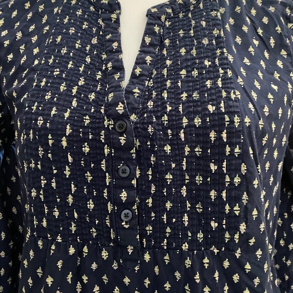 Gap 1/4 button long sleeve top w pleats sz Large - Picture 3 of 6